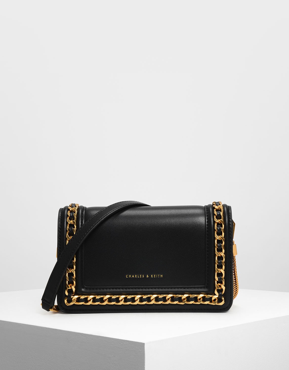 charles & keith clutch