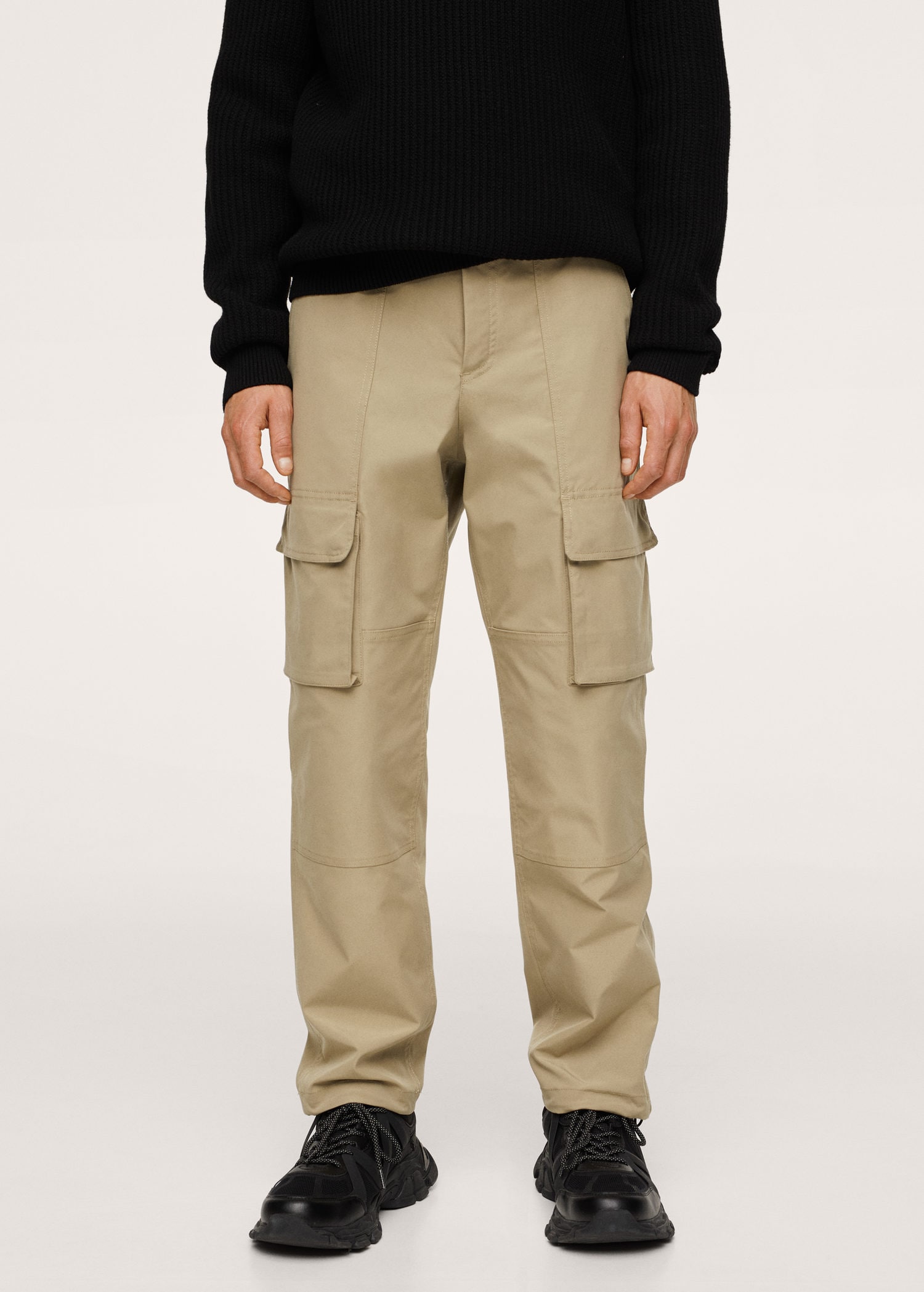 cargo pants side pockets