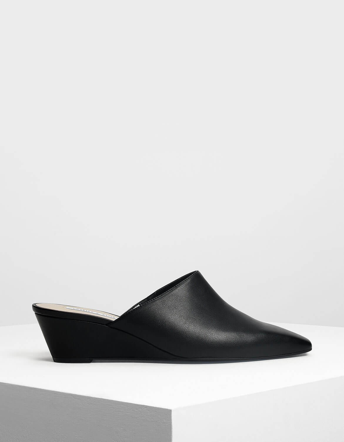 low wedge mules