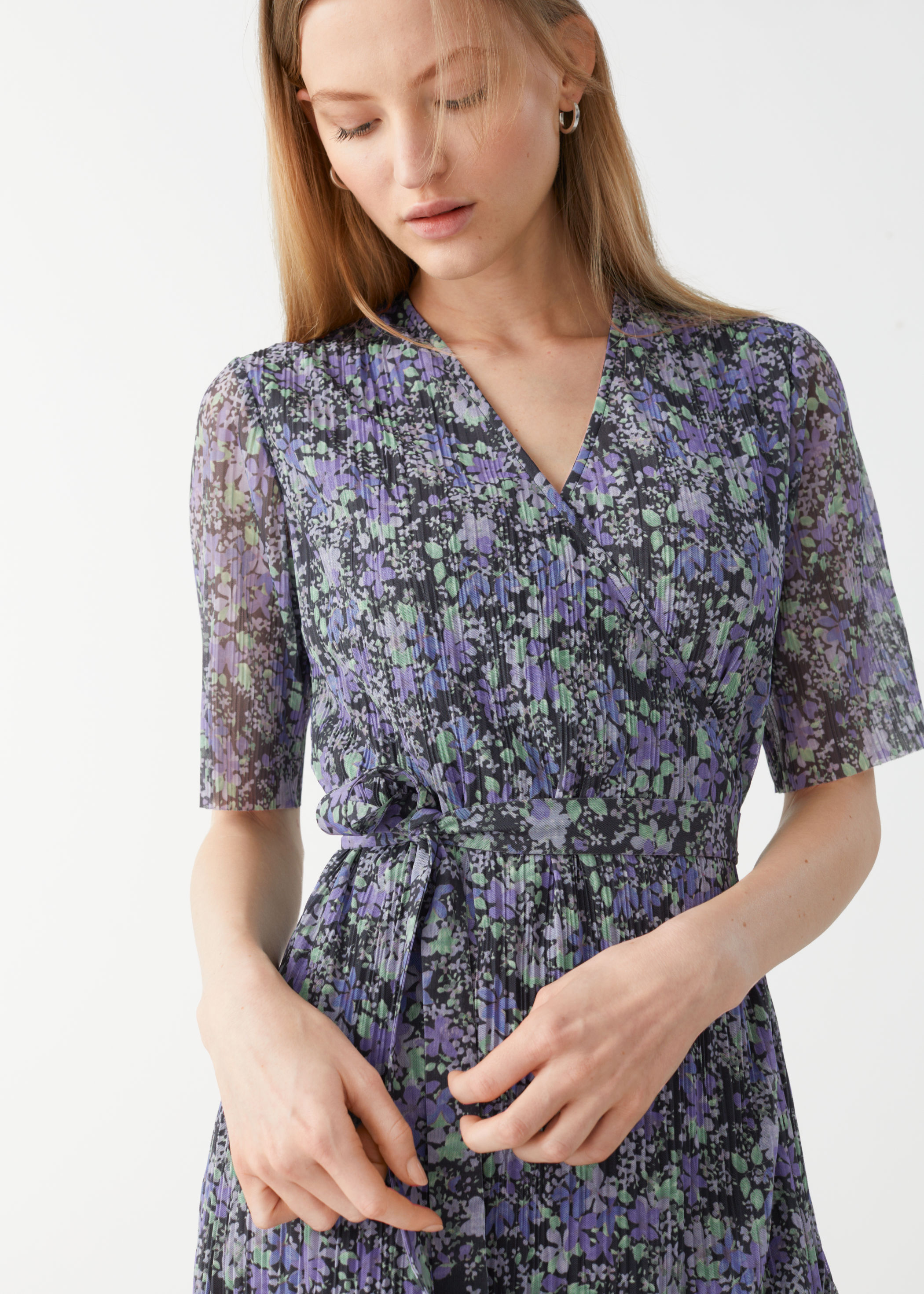 Short Sleeve Mini Wrap Dress | Endource