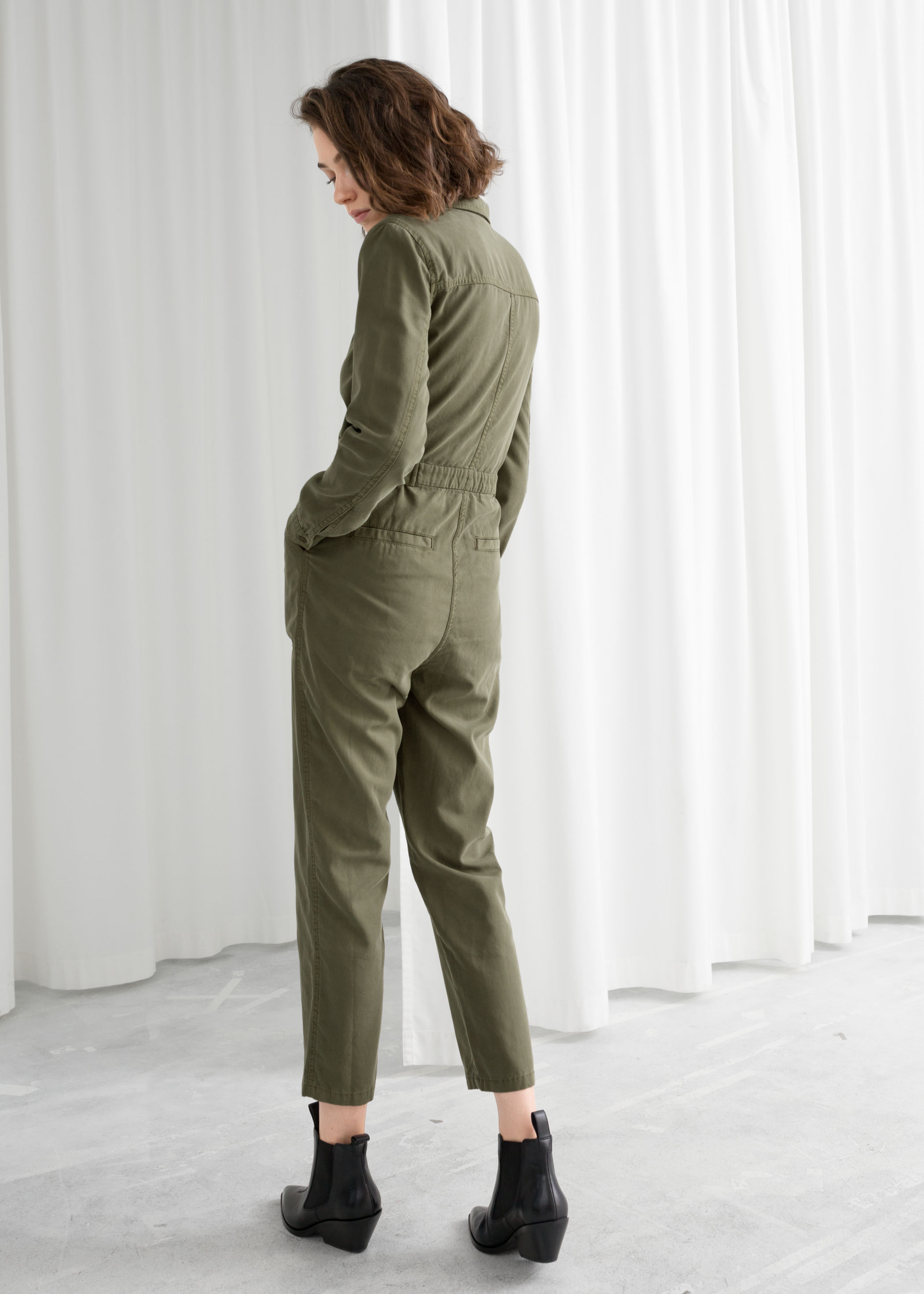 linen v neck jumpsuit
