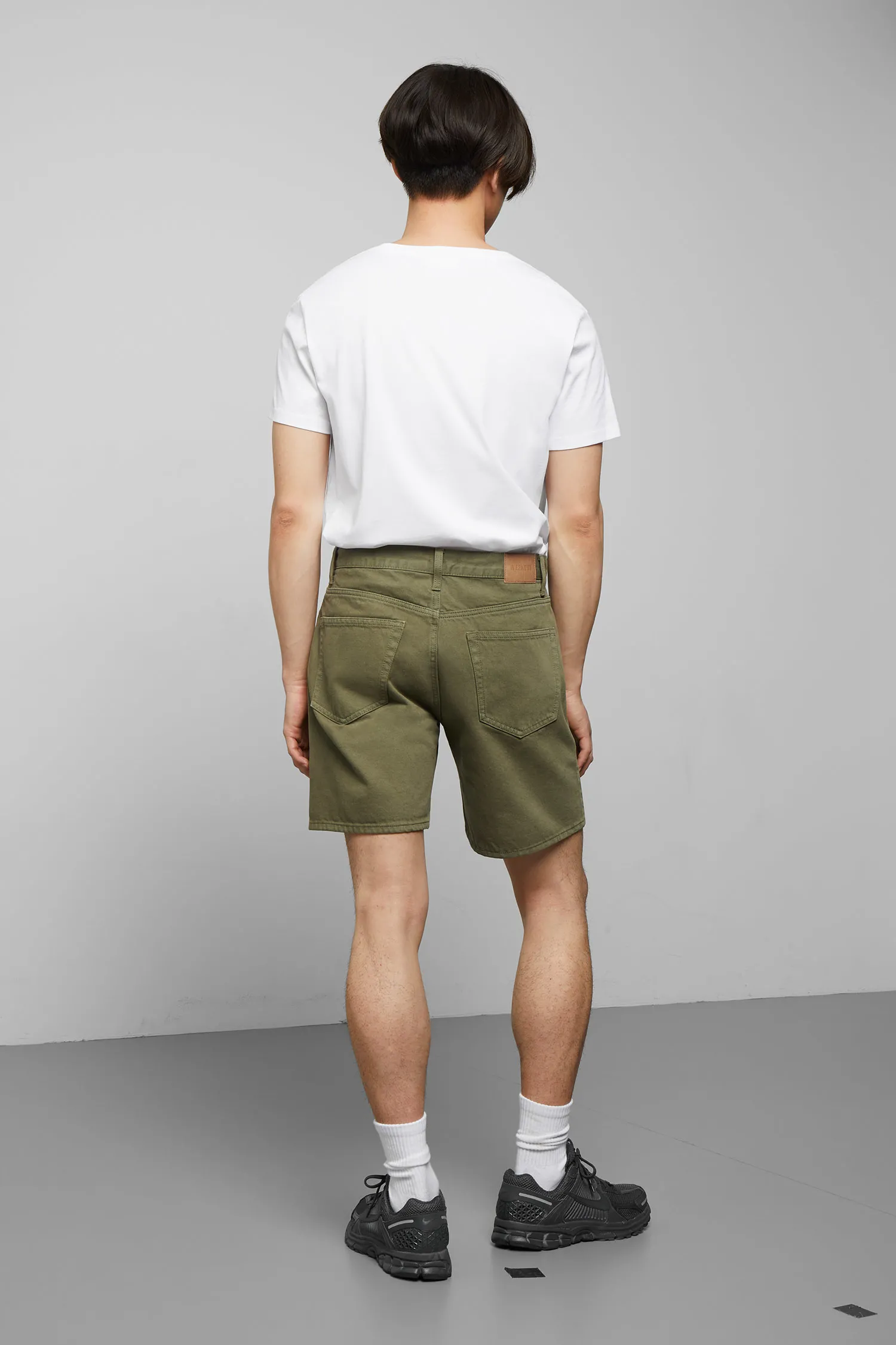 weekday vacant shorts