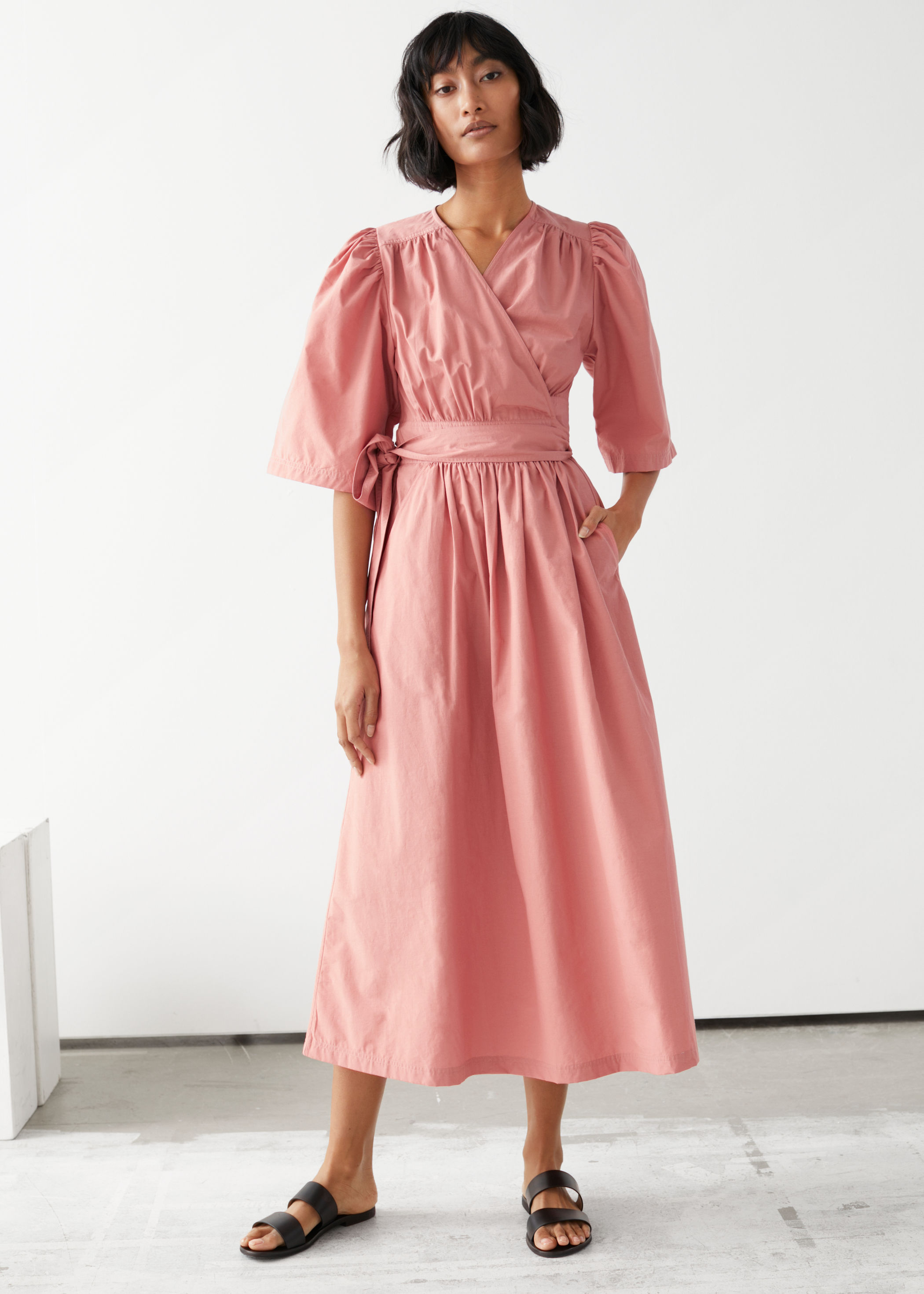 Voluminous Wrap Midi Dress | Endource