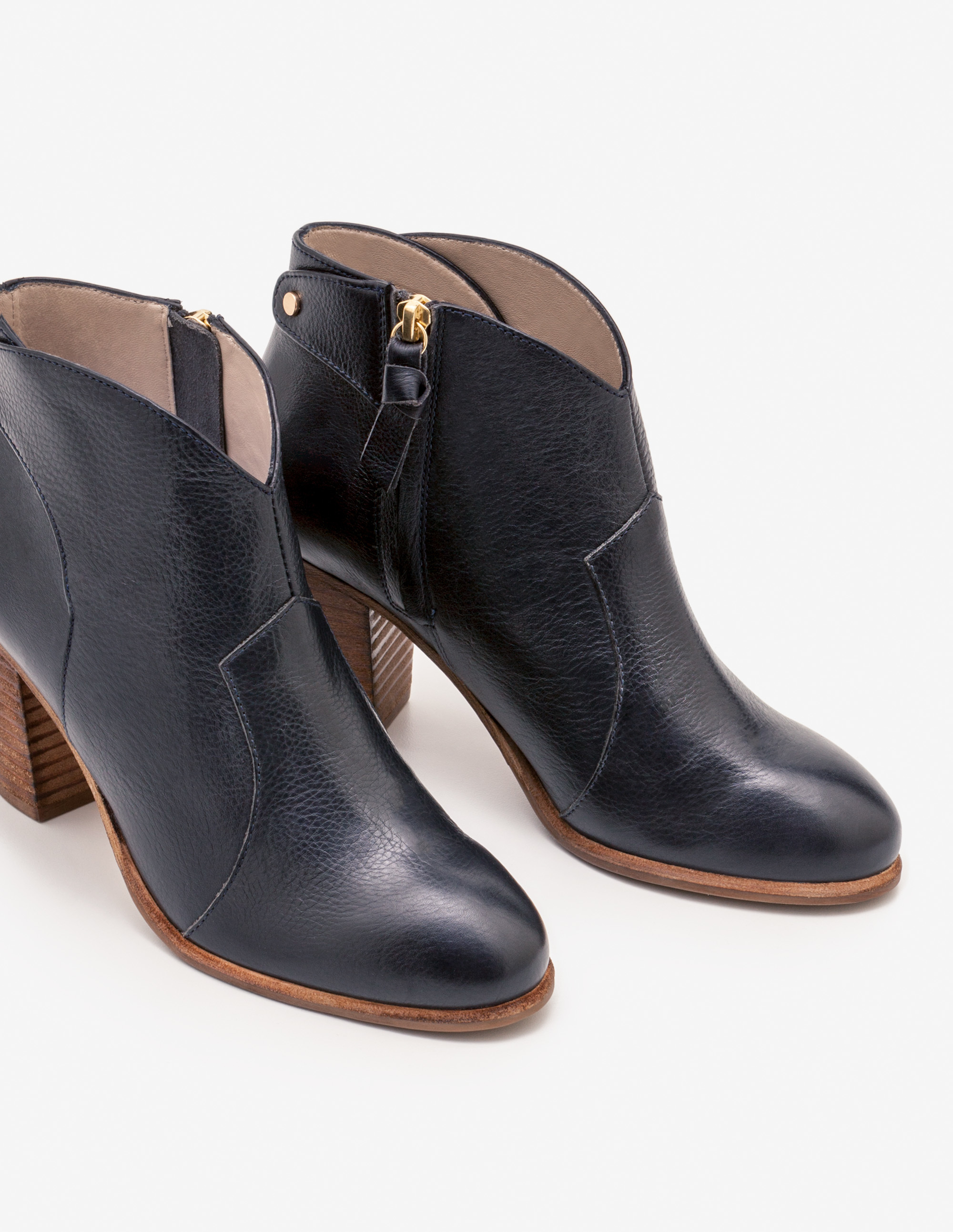 boden chelsea boots