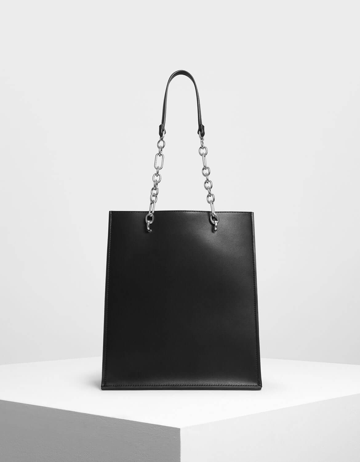 chain handle tote bag