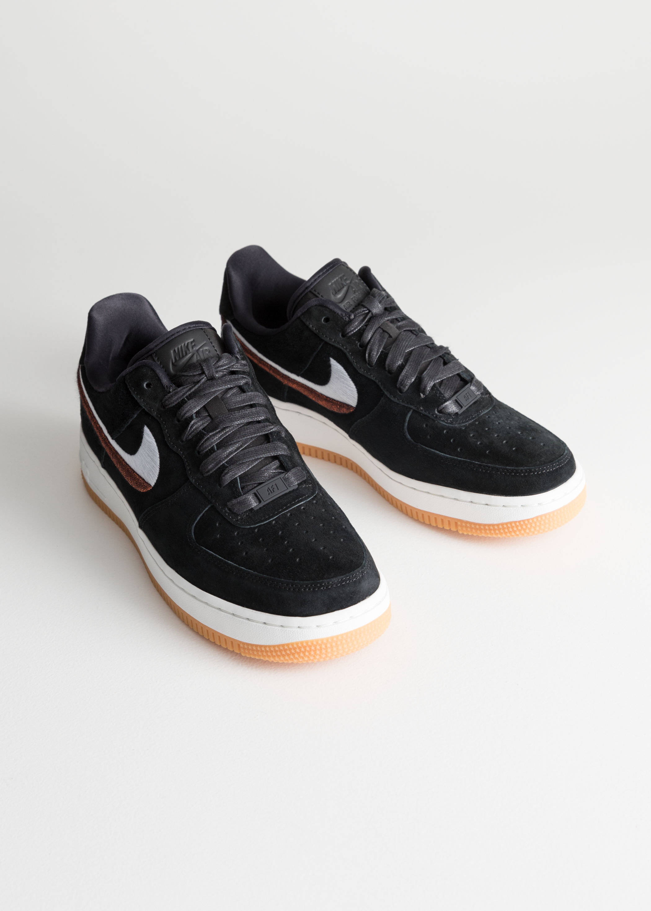 nike internationalist other stories