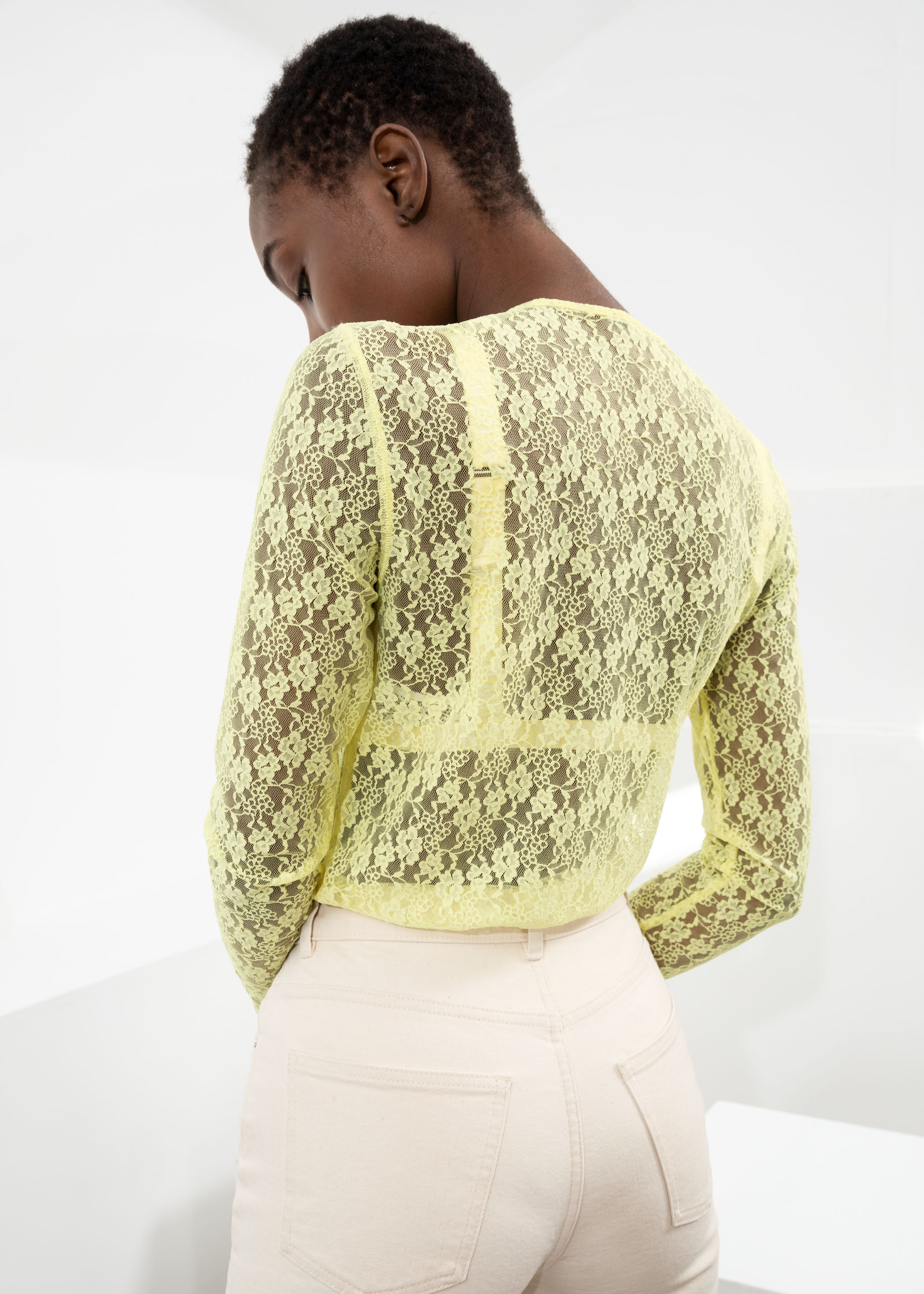 fitted yellow top