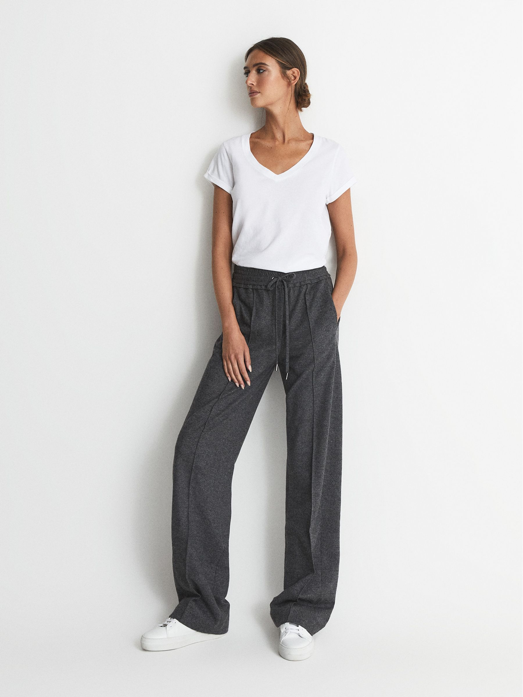 Luana Cotton Jersey V-Neck T-Shirt | Endource Luana Cotton Jersey V-Neck T-Shirt | Endource