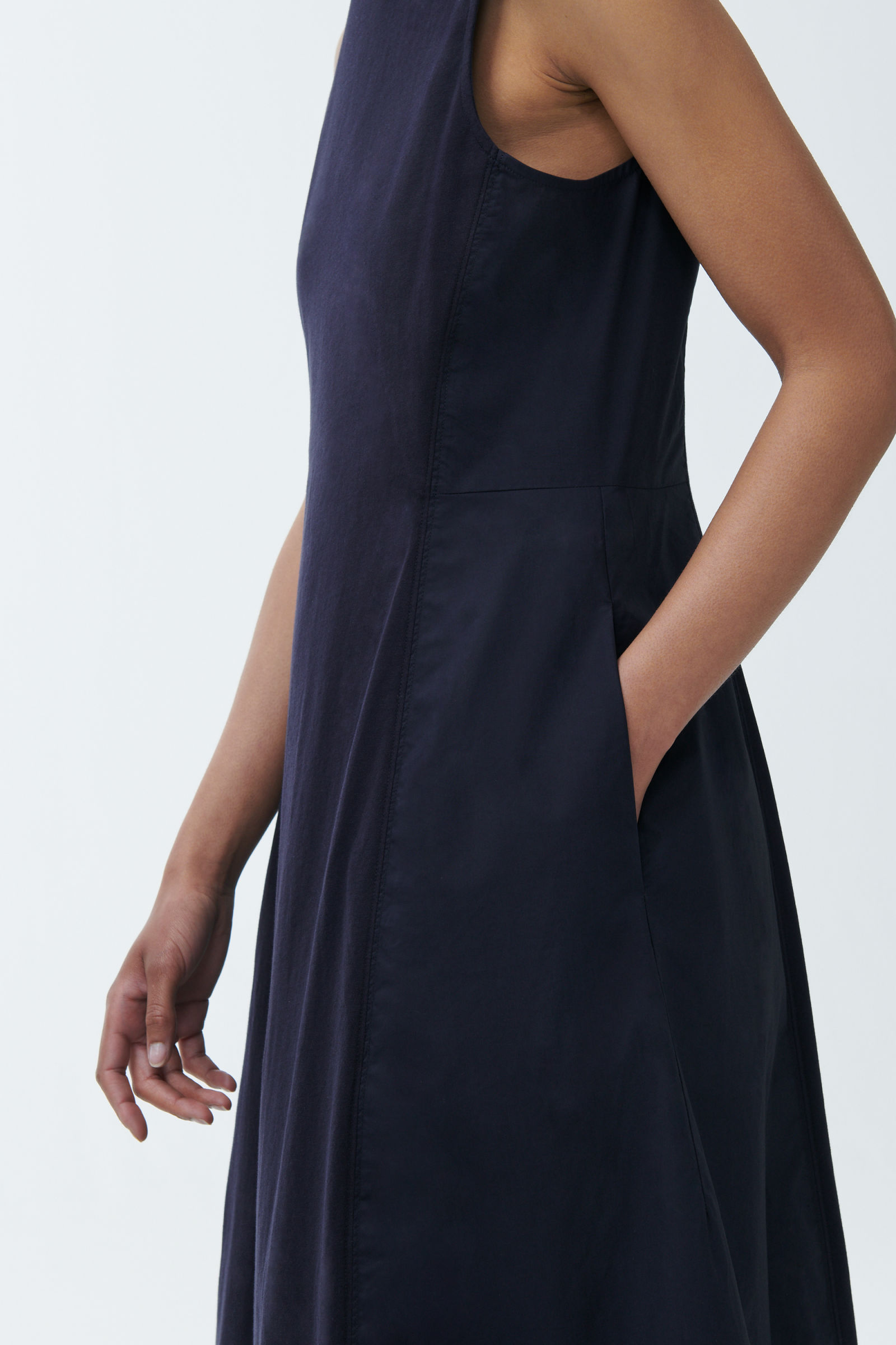 Sleeveless Cotton Midi Dress | Endource