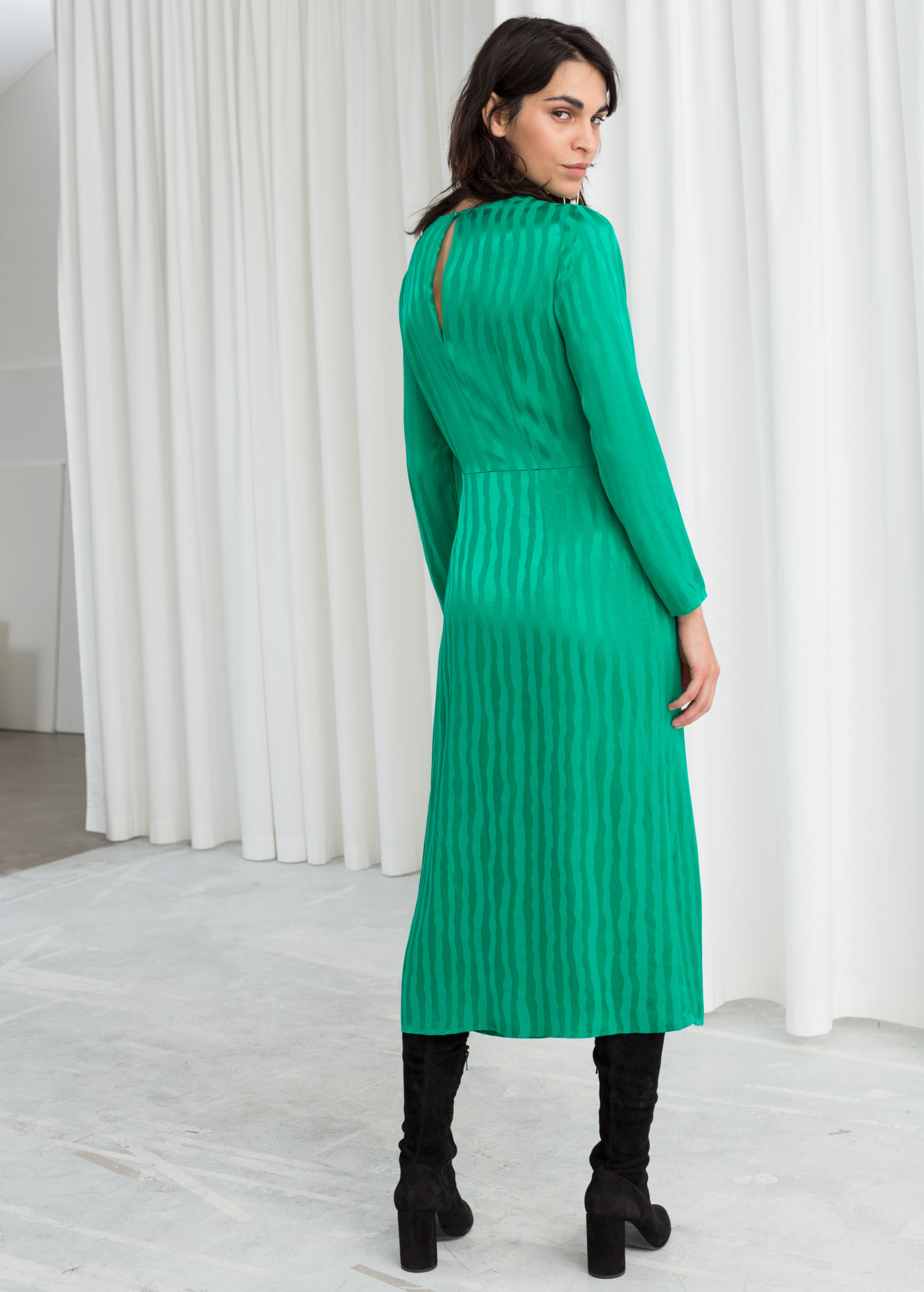 twist knot midi dress